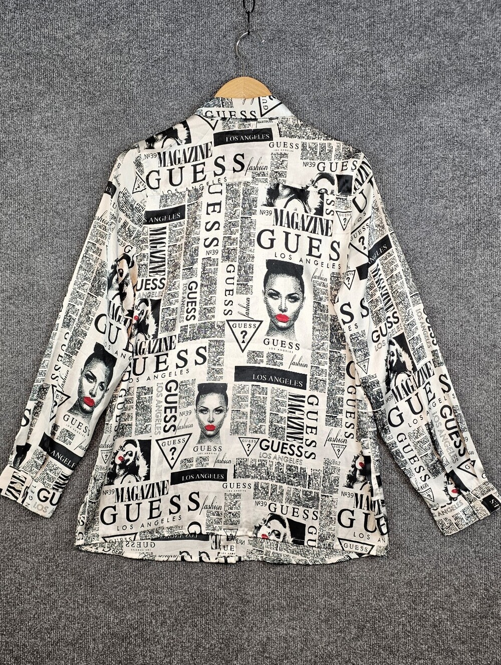 GUESS Los Angeles Magazine Print Button Up Shirt - Iconic Y2K | Size- Large - Picture 3 of 6